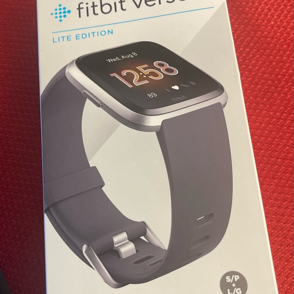 Fitbit - Picture 6 of 9